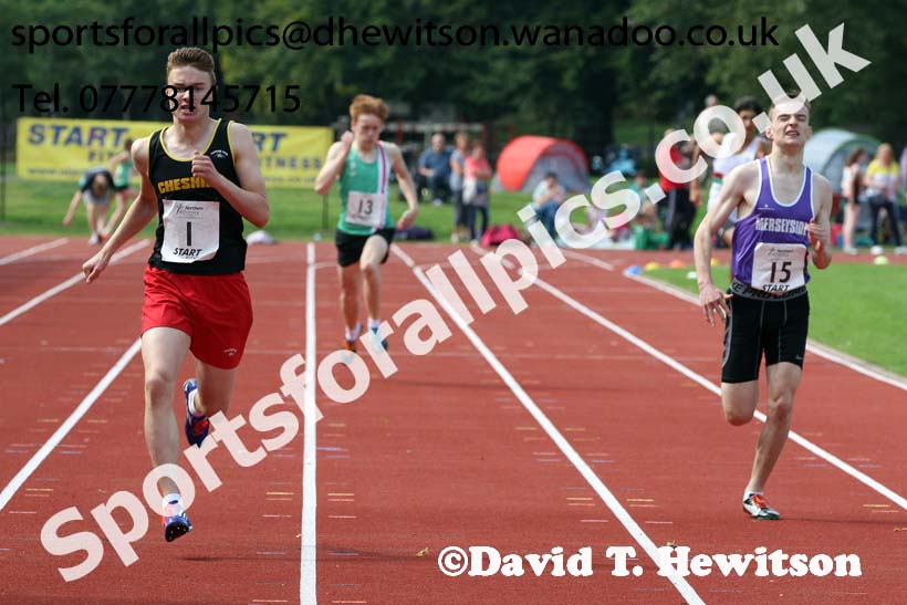 Mens 400 metres at the Northern Inter-Counties under-17s and 15s at Witton Park, Blackburn. Photo: David T. Hewitson/Sports for All Pics